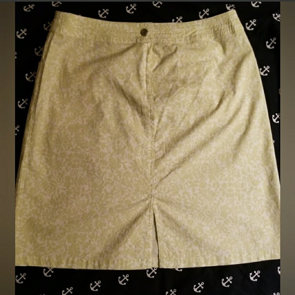 Two for ONE! Top with matching skirt - Picture 7 of 8